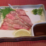 平城園 - タン刺し