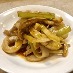 ゆたか - 豆腐干と豚肉とセロリのラー油炒め