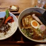 らーめん花花 - ラーメン半カレーセット　1000円