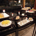 この他にも種類豊富なデザート類