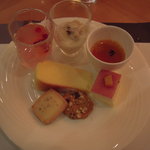 ブラッセリー 「チェッカーズ」 - 一つひとつがミニサイズとはいえ・・・