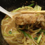 煮干し中華そば 一剣 - もう一個の豚～