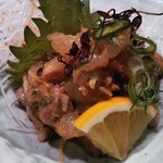 心楽 - 鯛のなめろう。粗めの鯛の食感と味噌のハーモニー。