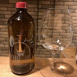 ル グルトン - 岐阜は郡上八幡で作られているジンで、これは特に入手困難なボトル 素晴らしく香りよくグッときます 1200円