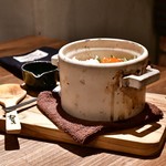 fours - ズワイガニとイクラ、カニみその土鍋飯@2,280円