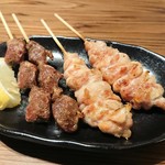 地鶏炭火焼 鶏扱説明所 - ずり&せせり。