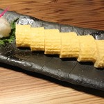 地鶏炭火焼 鶏扱説明所 - だし巻き玉子。