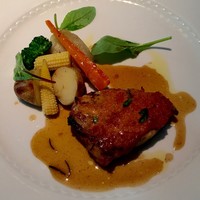 エルルカン・ビス - 肉料理〜秀麗豚ロースのグリル セージ風味
