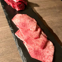 うしごろバンビーナ 恵比寿本店 - アニバーサリーコース　7,000円：上タン塩、厚切りハラミ