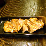 らーめん 梟 - ピリ辛餃子、ラーメンとセットで80円（ご飯つき）