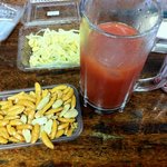 愛知屋小林商店 - トマトハイ300円、柿の種、、