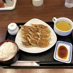 Ringa Hatto - 餃子定食
