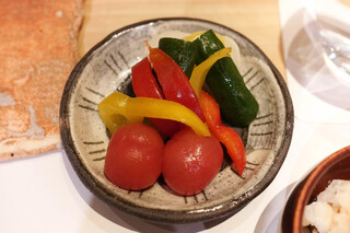 Yakitori Taira - トマトとパブリカきゅうりのピクルス