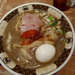 ラーメン凪 - 『すごい煮干ﾗ-ﾒﾝ［味玉］・半辛』