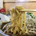 らーめん 萬亀 - 辛いラーメン 正油