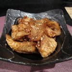 おかん - 鶏皮のカリカリ揚げ