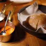 ザ タヴァン グリル＆ラウンジ - 