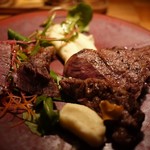 ザ タヴァン グリル＆ラウンジ - 