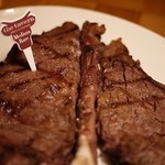 ザ タヴァン グリル＆ラウンジ - 