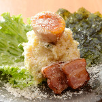 酒肴 くろ本 - 燻製玉子のポテトサラダ