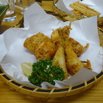 四ツ木製麺所 - フグ唐揚げ