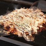 Furukawa - 当店自慢のミルフィーユ玉。三層の薄焼きのお好み焼きから醸し出すパリッとしながらもフワッとした食感をお楽しみください。