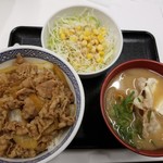 吉野家 - とん汁牛丼・生野菜サラダセット