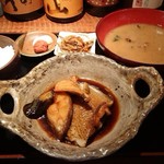 だんらん処 心 - 煮魚定食  アブラカレイ