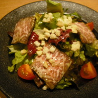 楽食倶楽部 裏小路牛肉店 - サラダ