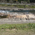 杉ケ瀬ヤナ - ヤナは取り壊しが始まっています