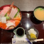 やぶ新橋店 - 海鮮丼 1750円