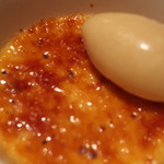 ラ・サンテ - キンカンのクリームブリュレとメープルシロップのアイスクリーム　アップ。