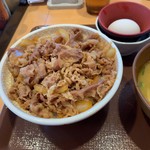 すき家 - 牛丼カレーとん汁たまごセット