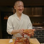 東麻布 天本 - ボタンエビと素敵な笑顔