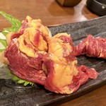 大衆馬肉酒場　冨士山 - 生ハラミ