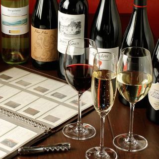 《ソムリエ在籍》料理とワインのマリアージュをお楽しみください