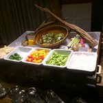 ラビスタ大雪山 - 地元野菜を取り入れたサラダバー。