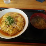 Shubou Mikaduki Shokudou - 日替定食（えび玉丼あんかけ、野菜スープ）