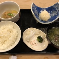 河太郎 中洲本店 - 煮物・ご飯・いかシュウマイ・お味噌汁・香の物など。