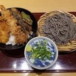 Takadaya - ごまそばと天丼のセット