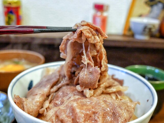 神戸牛丼 広重 三宮 神戸市営 牛丼 食べログ