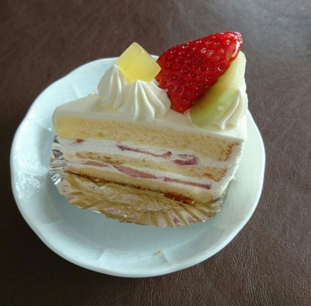 シャルロッテ 婦中鵜坂 ケーキ 食べログ