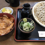 炭焼豚丼 空海 - 