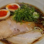 らーめん製作所 奏 - 奏でる醤油ら～めん+味タマ♪