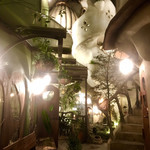 ティーハウス はっぱ - 門を入ってすぐ左手のお店です