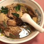 光華飯店 - シイタケ麺