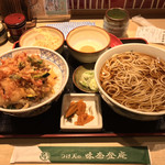 味奈登庵 - 丼物ライス＋野菜かき揚げ天、かけそば＋玉子♡  
      要するに、メニュウ改定前の「かき揚げ天丼セット（温かいそば）」に玉子を追加、っていうこと