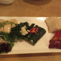 華正樓 新館 - 前菜の盛り合わせ