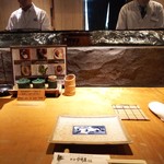 Shinjuku Imaiyahonten - カウンターで職人の技を拝見しながら♪