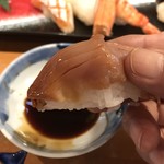 寿司割烹　魚徳 - 赤貝